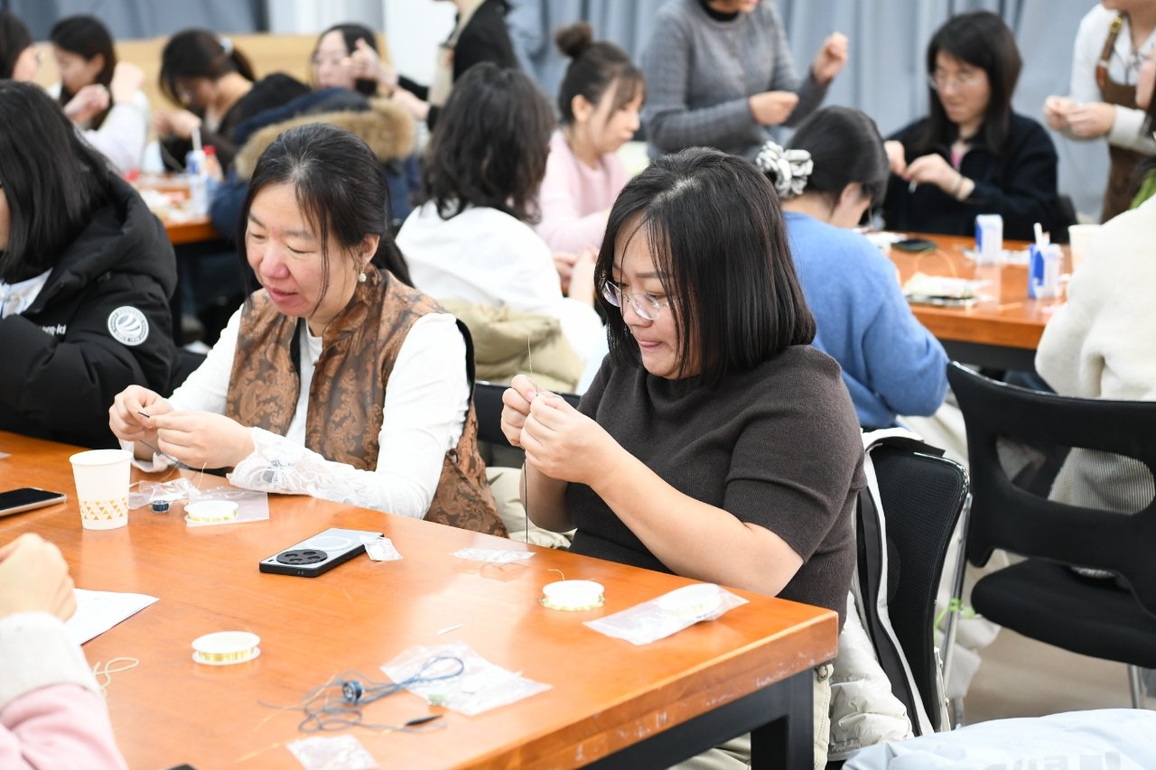 在第116个“三八”国际妇女节来临之